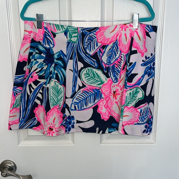 Lilly Pulitzer, Skort - Picture 3 of 4